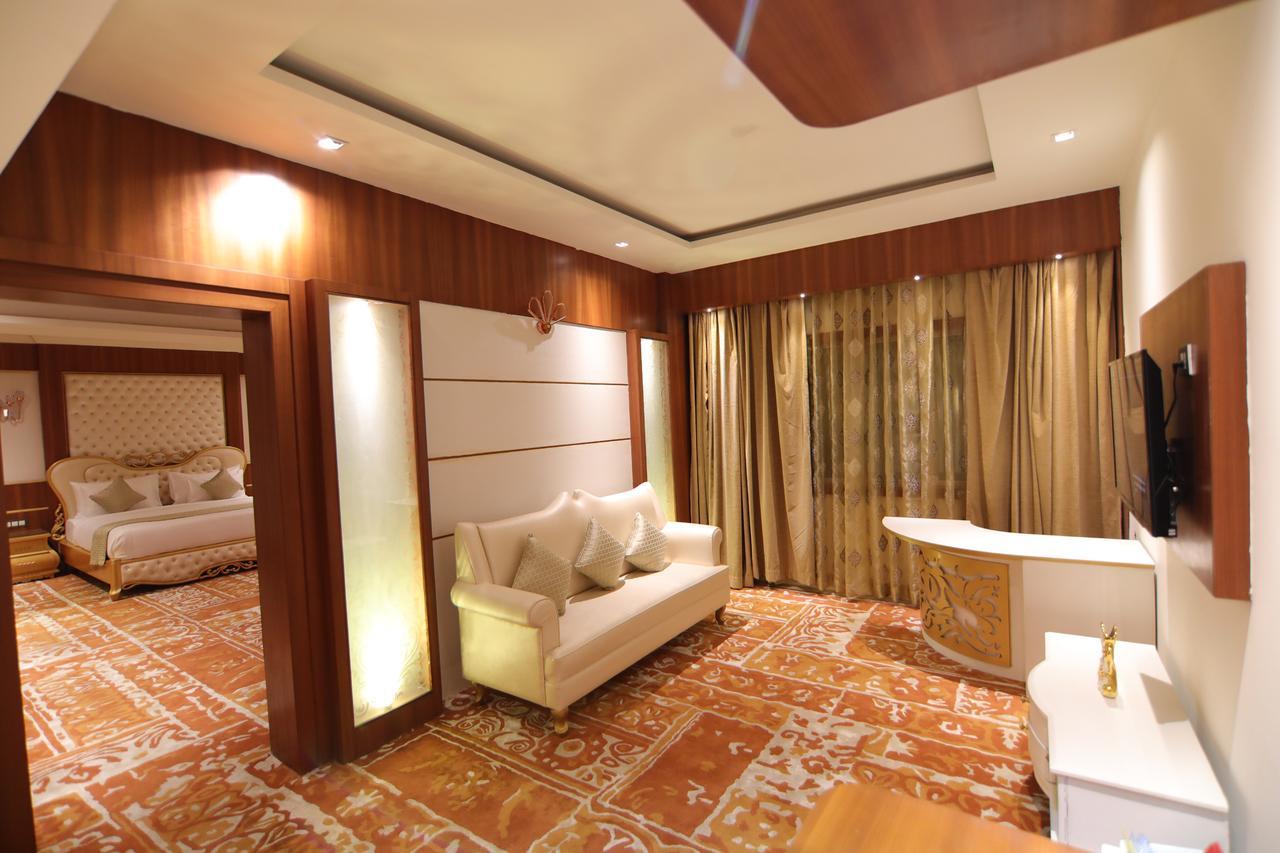 Hotel Grand Orchid Haridwār Екстериор снимка
