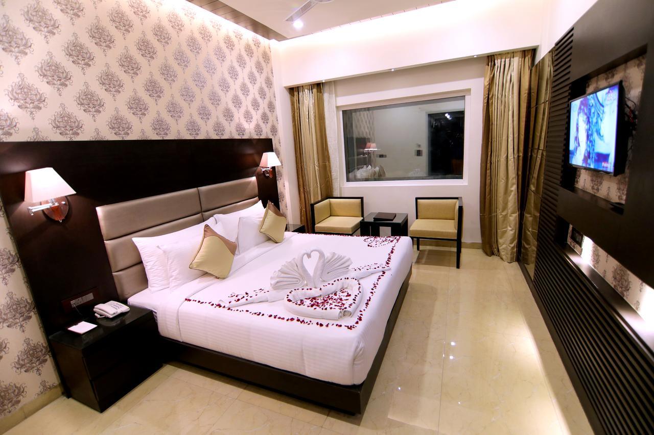 Hotel Grand Orchid Haridwār Екстериор снимка