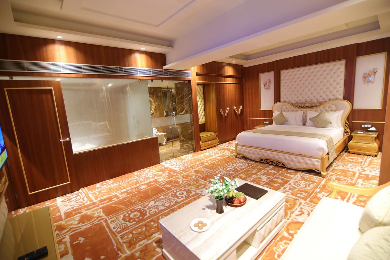 Hotel Grand Orchid Haridwār Екстериор снимка